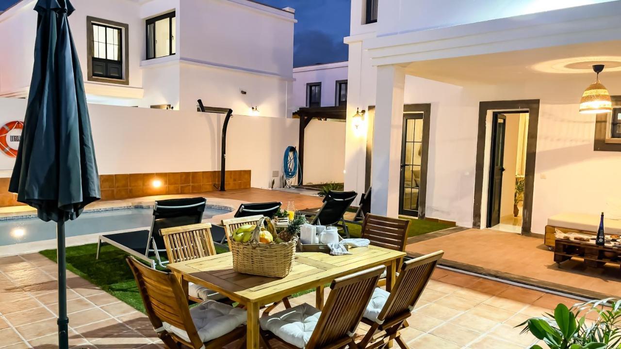 Villa Vulcano Playa Blanca  Exteriör bild
